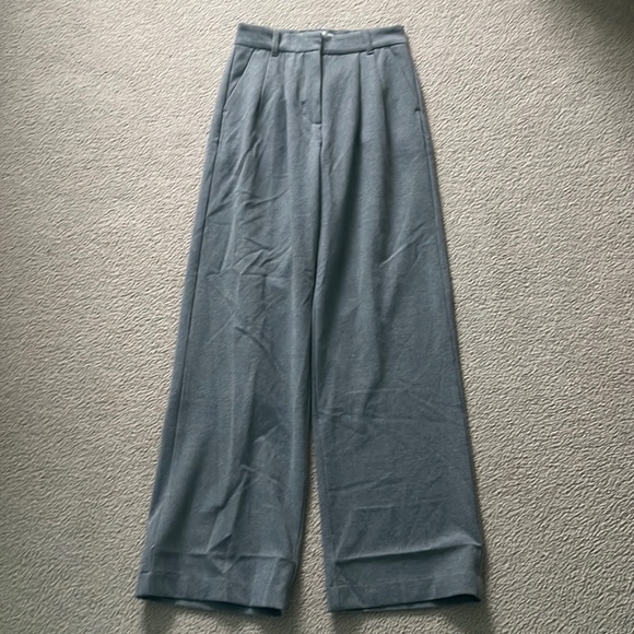 Abercrombie & Fitch Tailored Wide Leg Pant - Picture 1 of 5